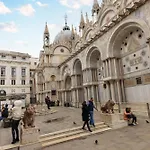 A 10 Passi Da San Marco Апартаменты Венеция
