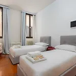 A 10 Passi Da San Marco